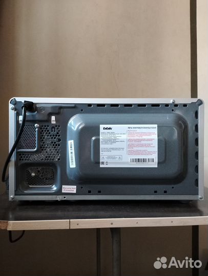 Микроволновая печь BBK 17MWS-784M/B