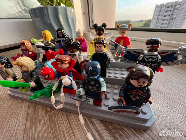 Lego minifigures Marvel 71031 & DC 71026