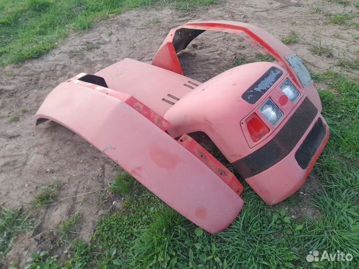 Капот 922 мтз-920 пластик крылья