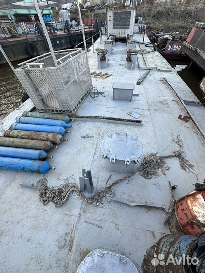 Продаеться наливная баржа