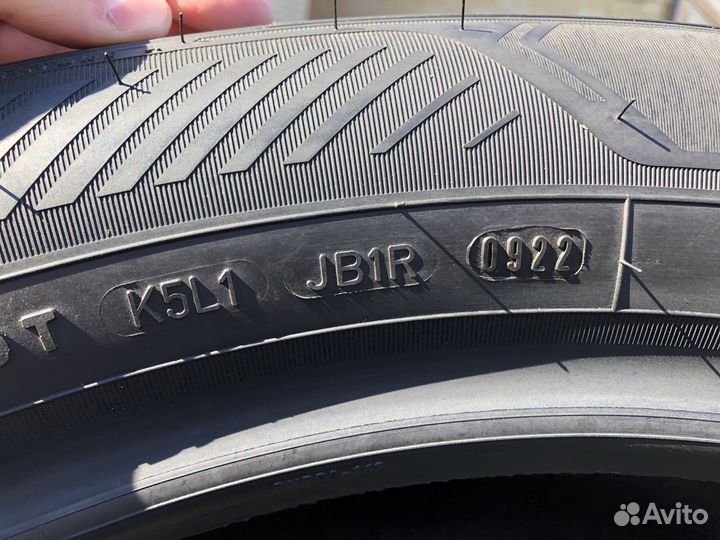 Goodyear EfficientGrip 2 SUV 275/50 R21 114H