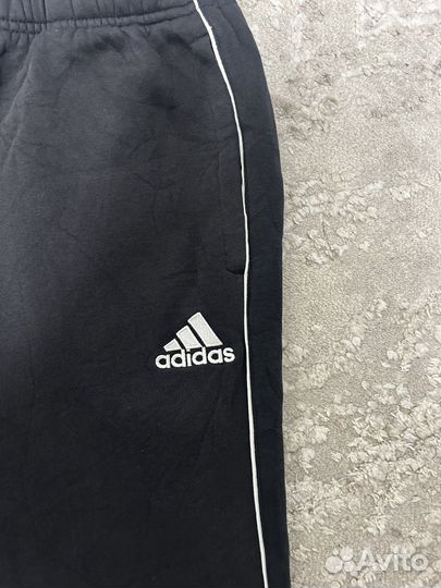 Спортивные штаны adidas M