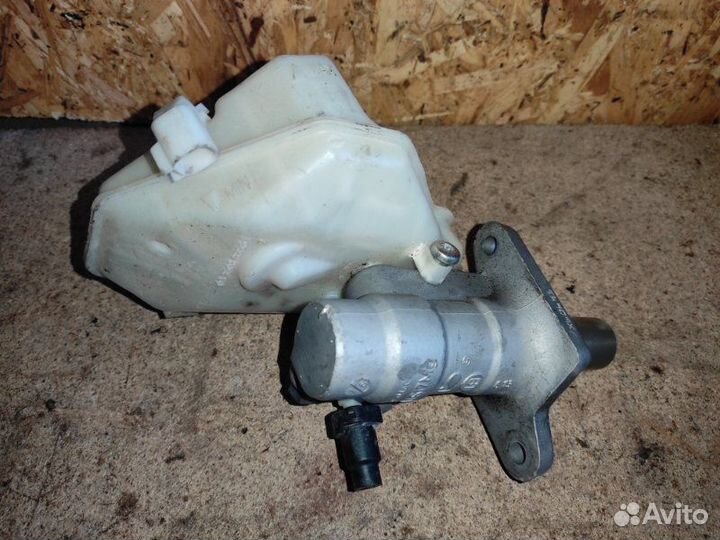 Главный тормозной цилиндр Volvo Xc90 C71 D5244T4