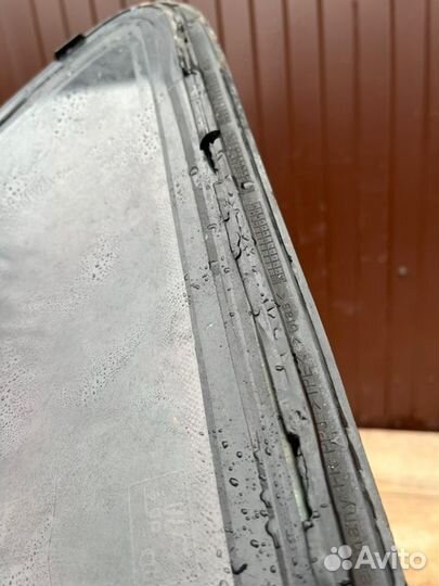 Стекло заднее правое Audi 3 8P 1.8 2008