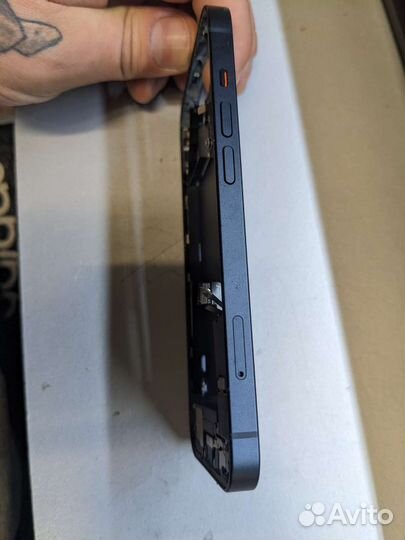 iPhone 14 разбор