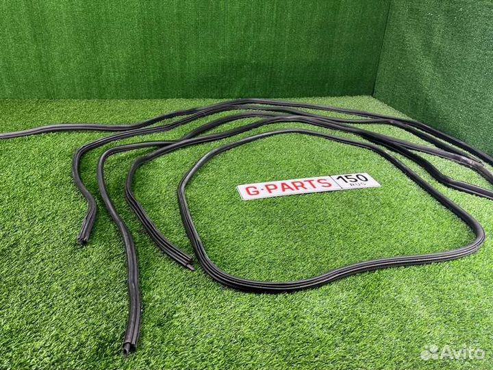 Уплотнительная резинка двери багажника Bmw 1 E87