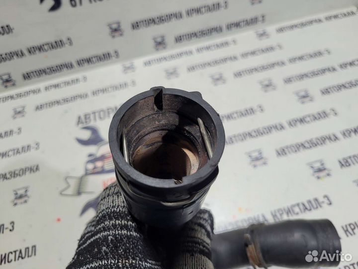 Патрубок радиатора верхний audi a4 b7 2.0tdi BRE