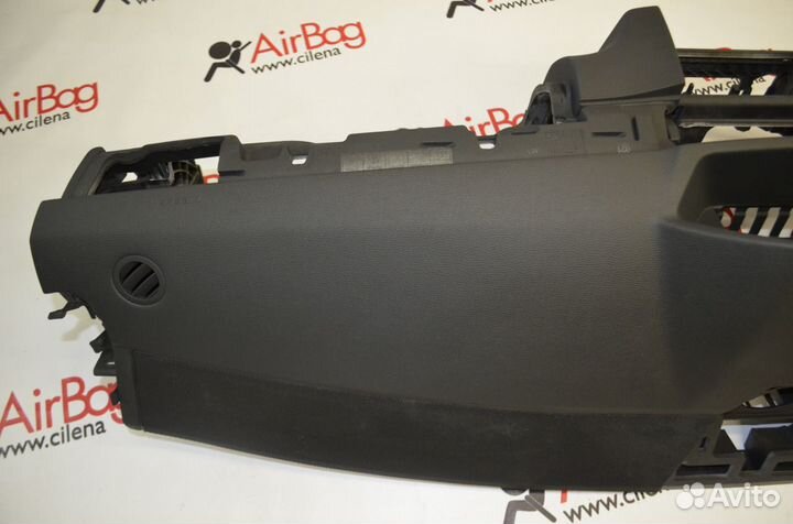 Торпедо панель приборов Mercedes E 2013