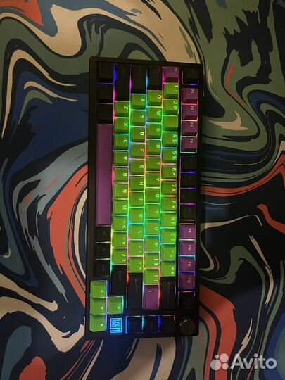 Игровая кастомная клавиатура собственного дизайна