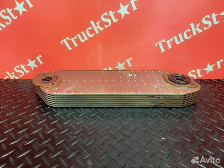 Радиатор масляный Renault T, Volvo FM