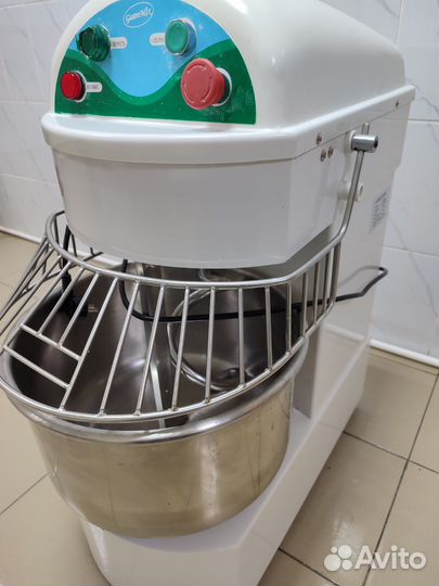 Оборудование для пекарни бу