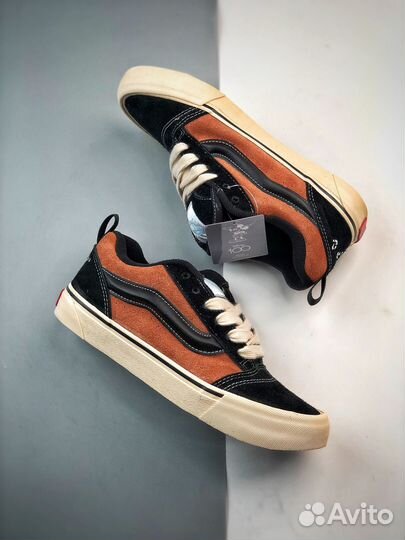 Vans knu skool