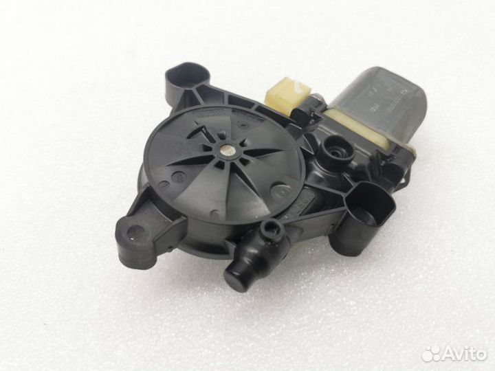 Мотор стеклоподъемника передний левый Skoda