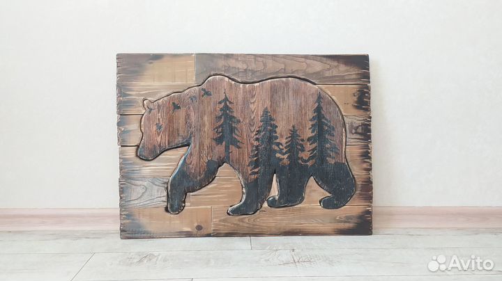 Картина из дерева медведь