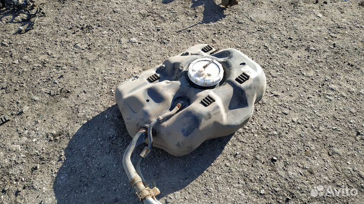 Бак топливный, бензобак Хонда Цивик 8 4D