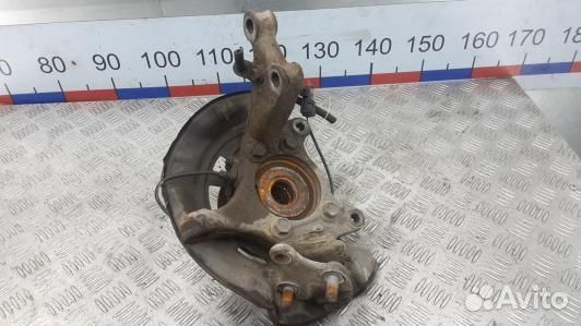 Ступица передняя левая toyota RAV 4 ZSA3 (KBE03K90