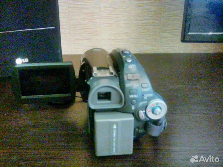 Видеокамера Panasonic VDR-D230