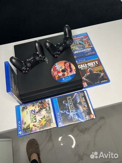 Sony playstation 4 PS4 pro 1tb, с дисками, 2 джой