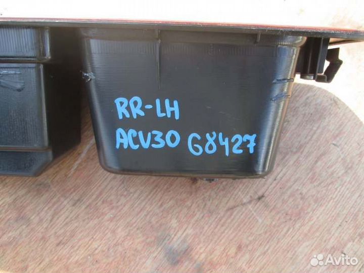 Кнопка стеклоподъемника задняя левая Toyota Camry