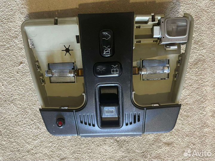 Плафон освещения салона Mercedes w210