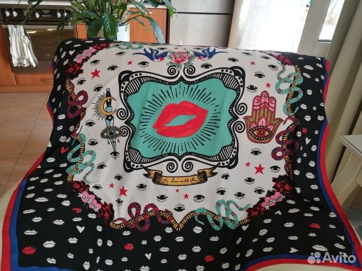 Шелковый платок шейный