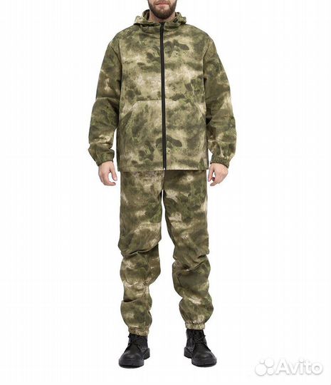 Камуфляжный костюм