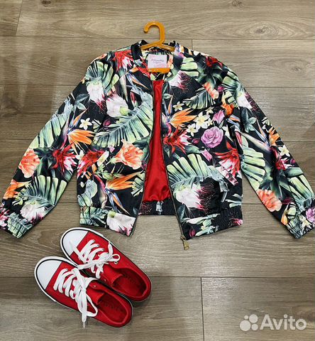 Много одежды для девочки