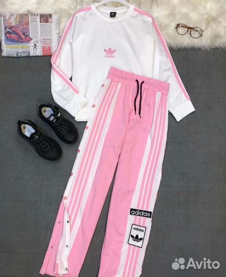 Спортивный костюм adidas