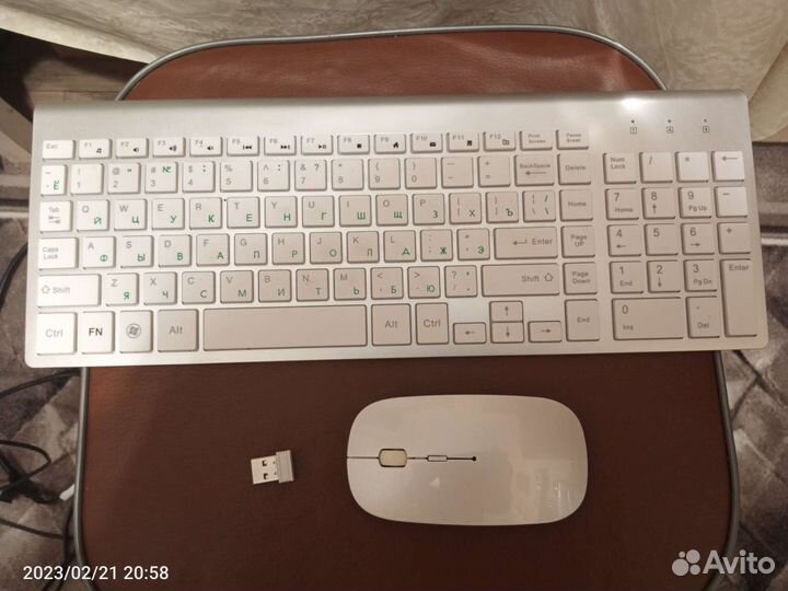 Клавиатура и мышь беспроводная