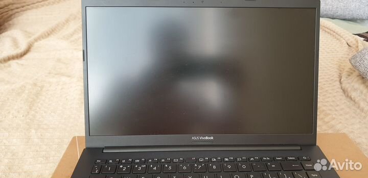 Asus VivoBook 14