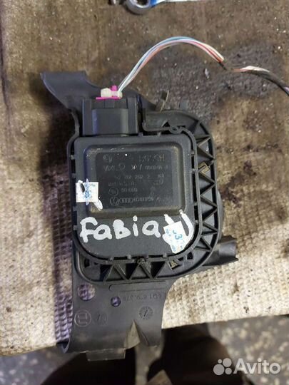 Моторчик отопителя печки Skoda Fabia 1