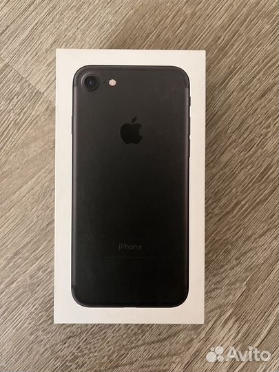Коробка от iPhone 7