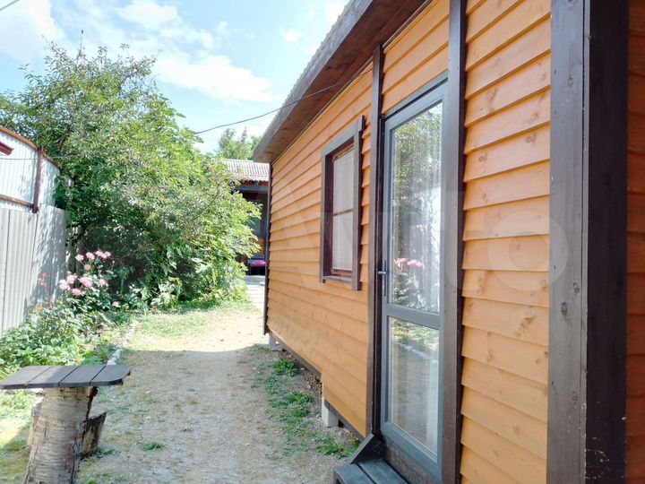 Комната 15 м² в 4-к., 1/1 эт.