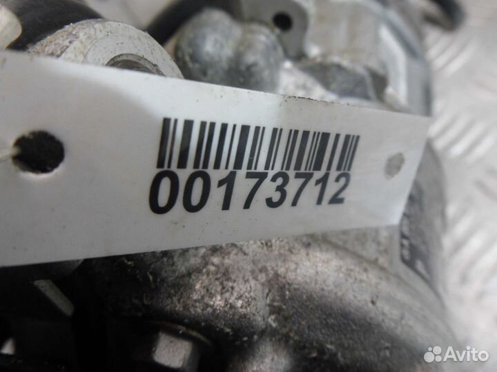 Компрессор системы кондиционирования Mercedes-Benz