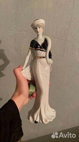 Статуэтка новая в коробке