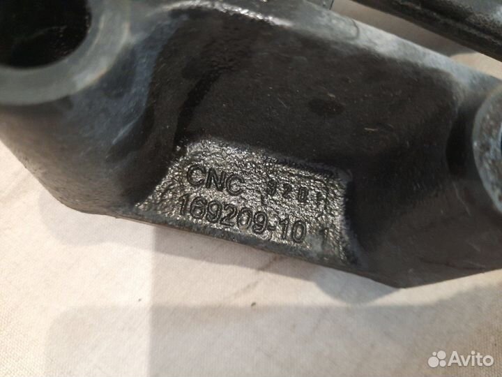 Рычаг подвески нижний передний правый Mini