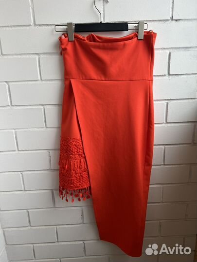 Платье коктейльное морковное 42-44