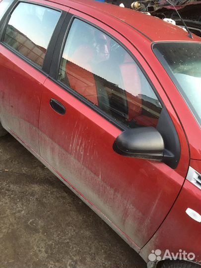 Передняя правая дверь. Chevrolet Aveo T200
