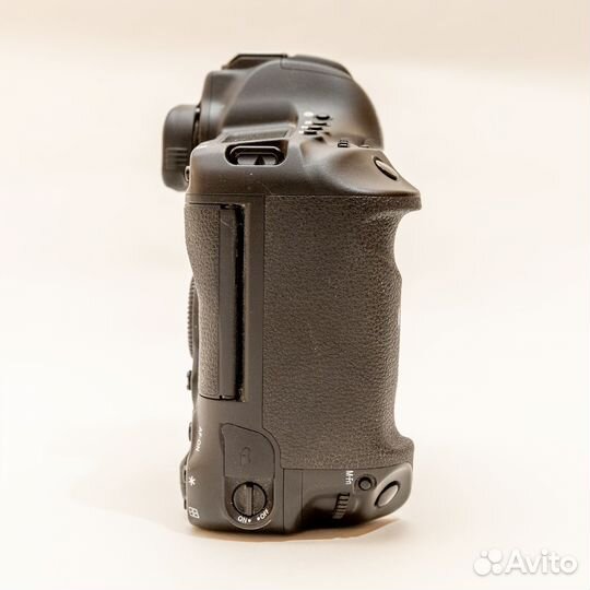 Canon EOS-1DX Mark II