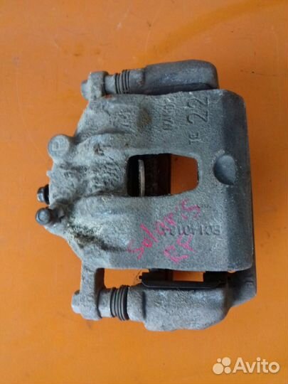 Суппорт тормозной левый правый на Hyundai Solaris