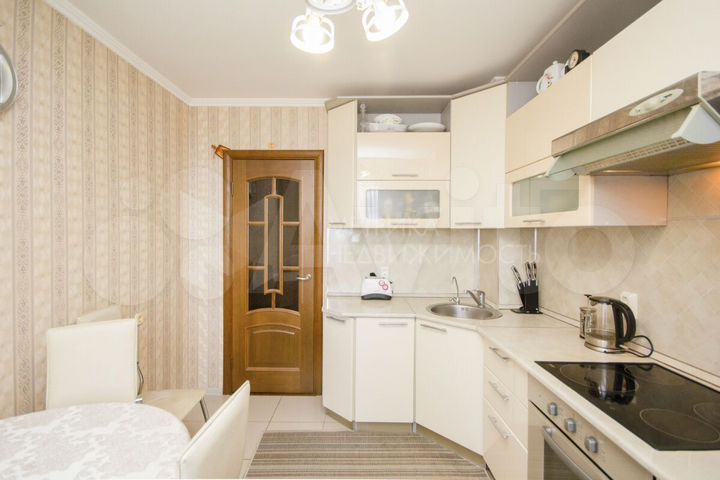4-к. квартира, 73 м², 8/9 эт.