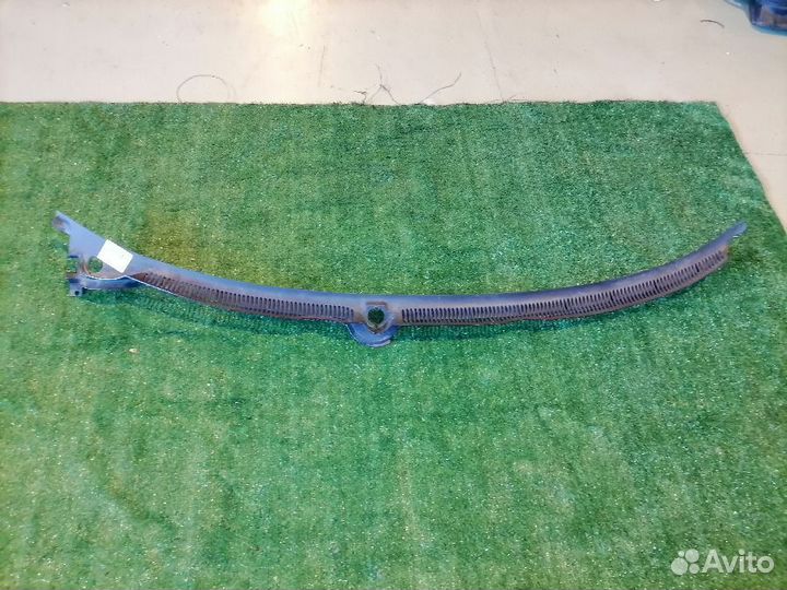 Жабо пластик подкапотный Audi A4 B6 8EC 8E2819403A