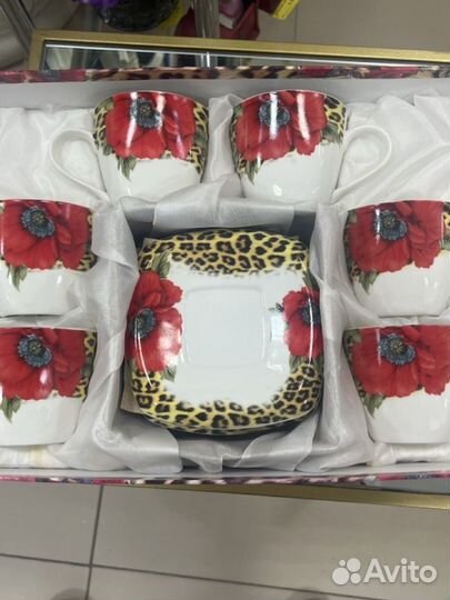 Чайный сервиз на 12 персон