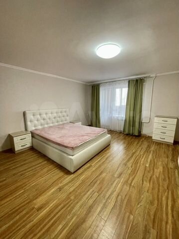 2-к. квартира, 82,4 м², 11/16 эт.
