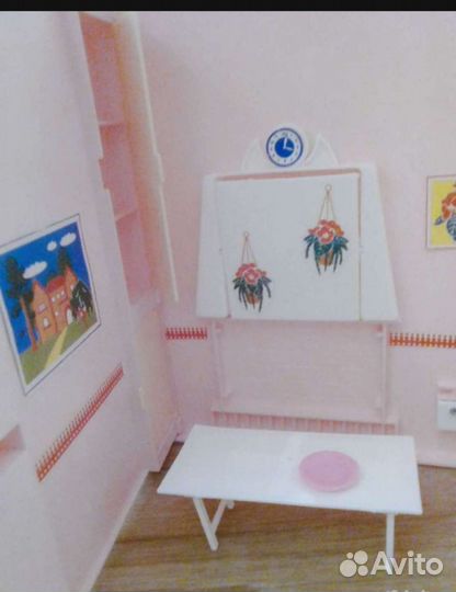 Большой кукольный домик