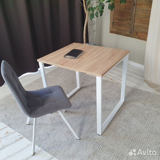 Компьютерный стол Лофт Дуб 80*70 см. Белые ножки