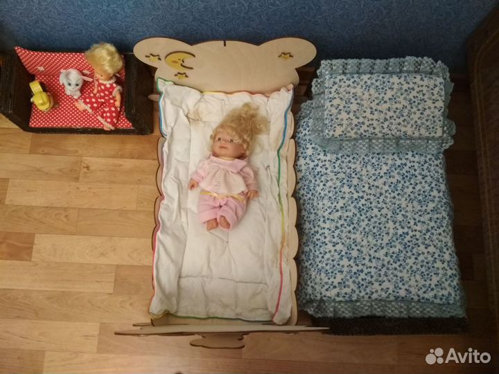 Куклы,посудка и др.игрушки