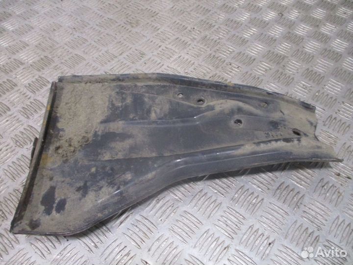 Кронштейн крыла передний левый Scania 1743493