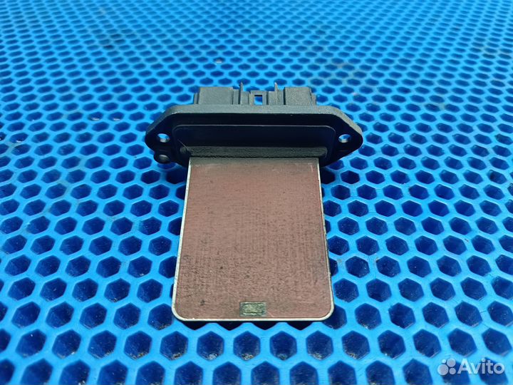 Резистор печки Mazda 3 Bk