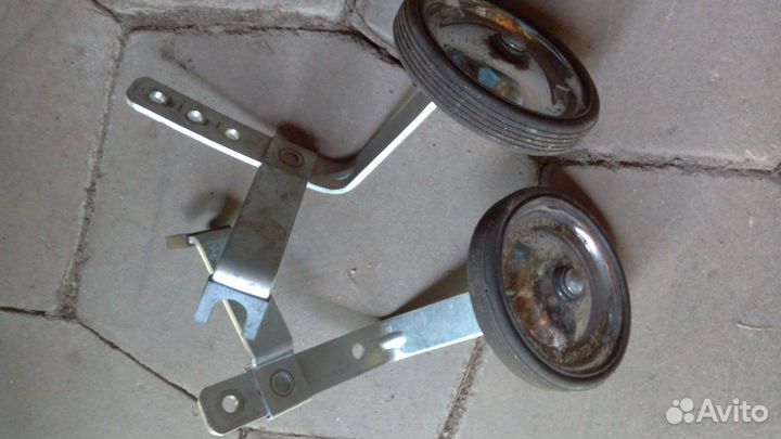 Страховочные колёса для детского велосипеда